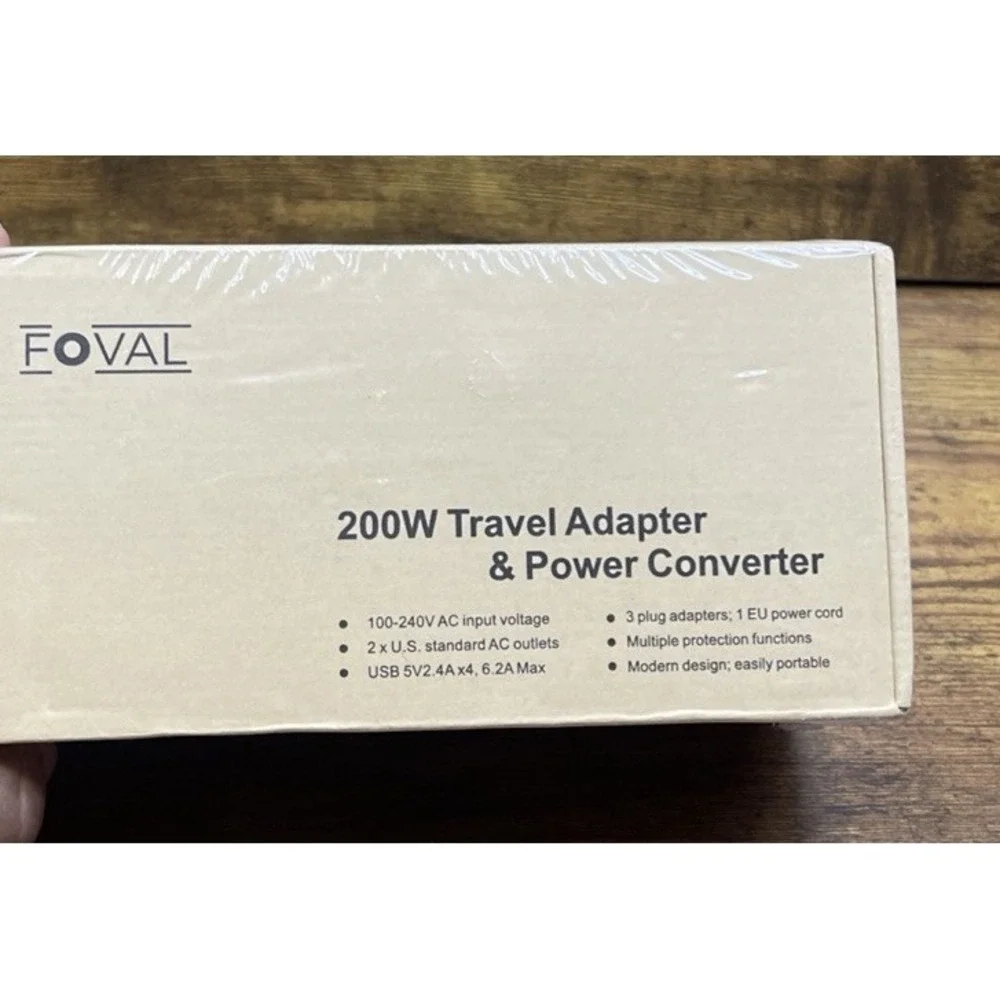 Foval 200W Travel Adapter & Power Converter w/ 4 Plug Adapters & 4 USB Ports NEW